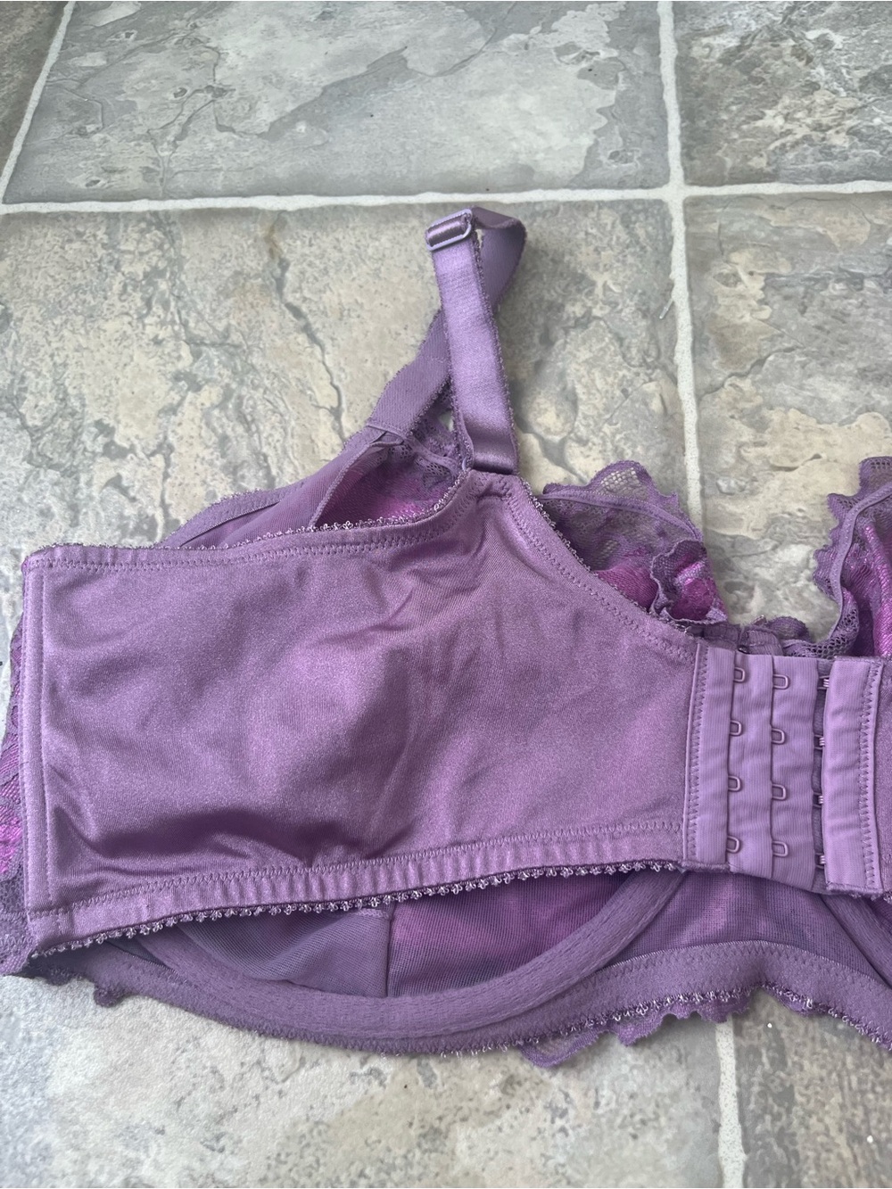 Déesse 46G Purple Lace Unlined Underwire Plunge Bra - Picture 10 of 14